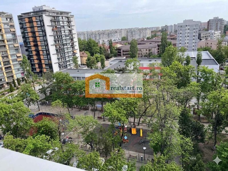 Titan, Bloc anvelopat, Langa Bebe Tei, Scoala, Metrou Titan si Auchan Titan